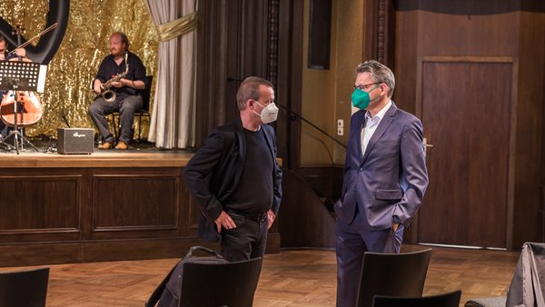 Wiedereroeffnung Theater